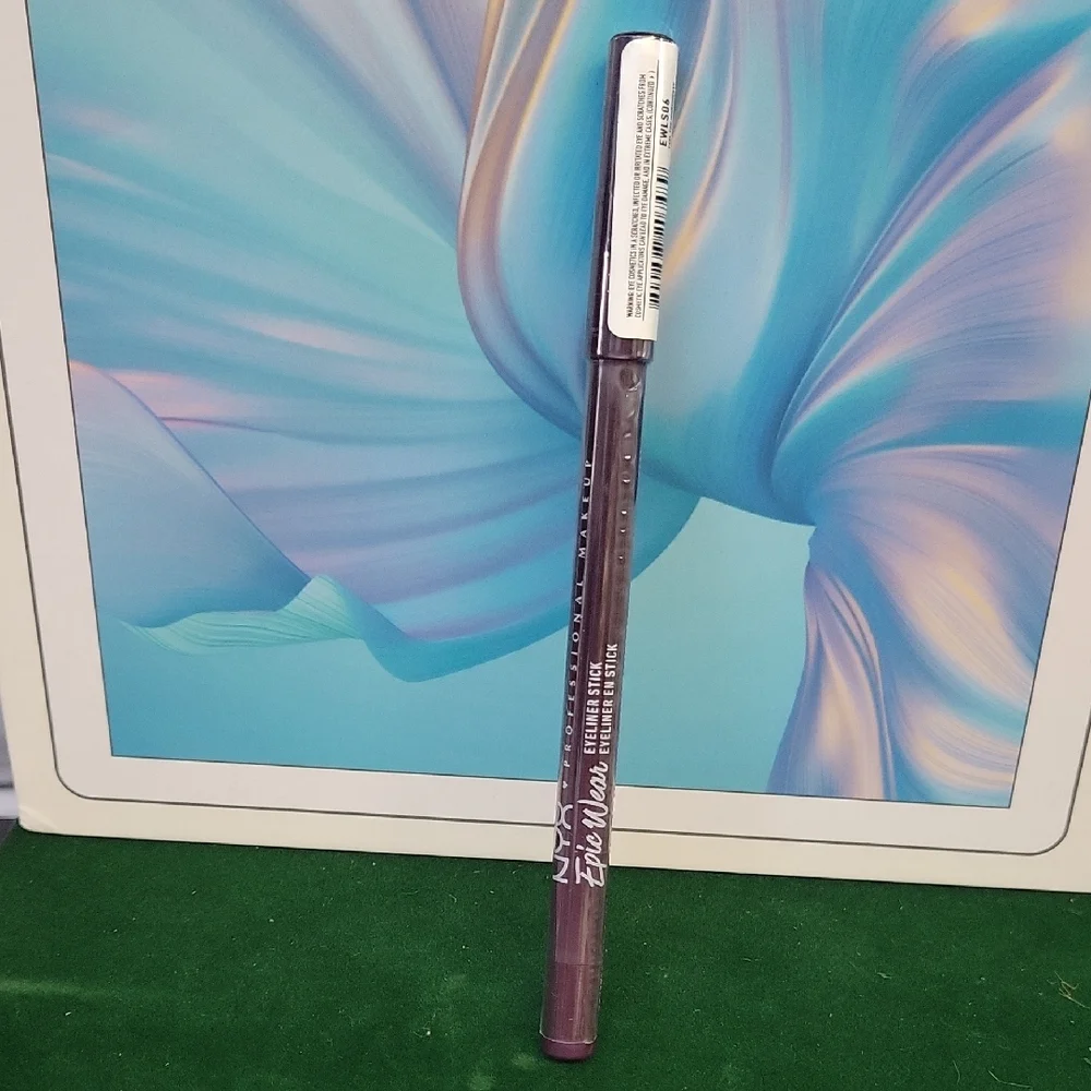 NYX EWS06 Berry Goth Eyeliner Stick New Sealed 1.22g